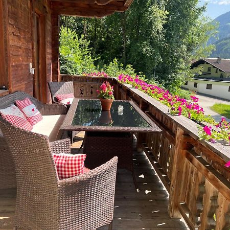 Ferienwohnung Platzhirsch Panorama View Balkon, Gartensauna, Garten, Grillplatz シュトゥンム エクステリア 写真