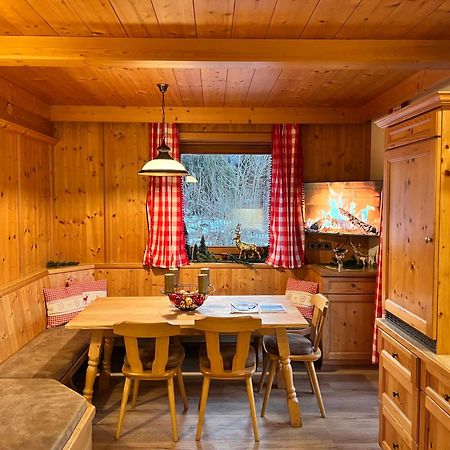 Ferienwohnung Platzhirsch Panorama View Balkon, Gartensauna, Garten, Grillplatz シュトゥンム エクステリア 写真