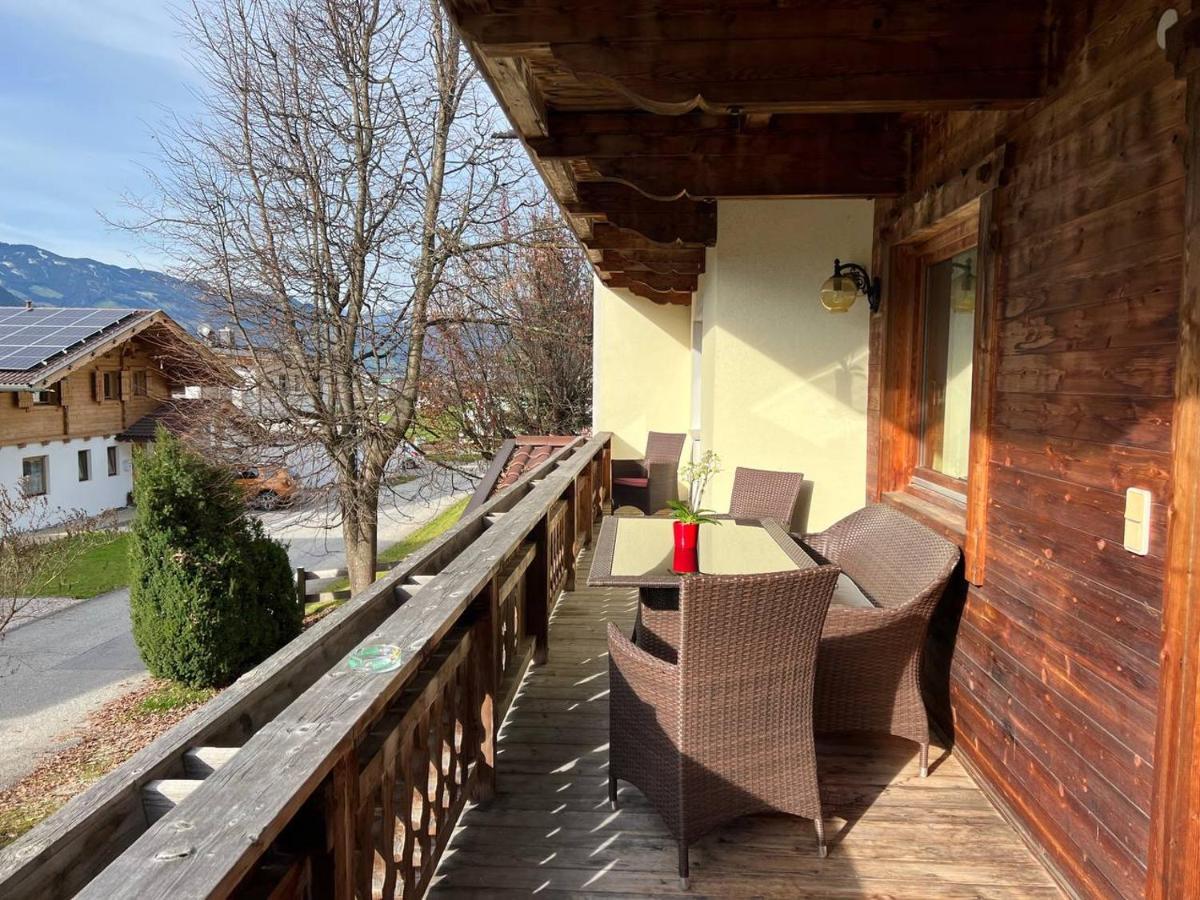 Ferienwohnung Platzhirsch Panorama View Balkon, Gartensauna, Garten, Grillplatz シュトゥンム エクステリア 写真