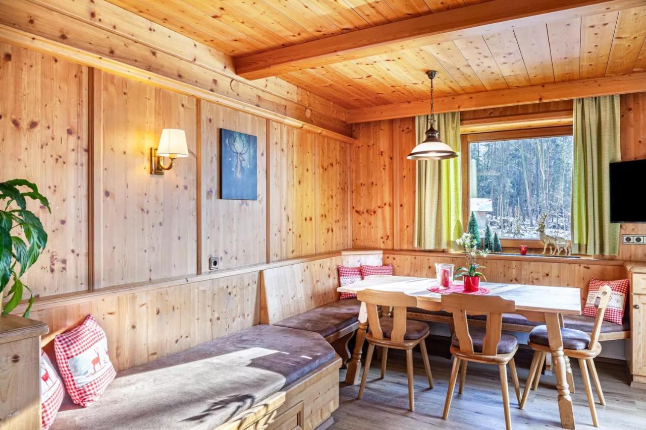Ferienwohnung Platzhirsch Panorama View Balkon, Gartensauna, Garten, Grillplatz シュトゥンム エクステリア 写真