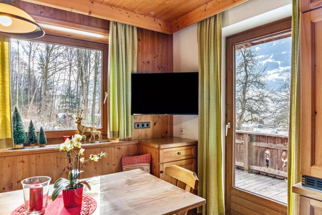 Ferienwohnung Platzhirsch Panorama View Balkon, Gartensauna, Garten, Grillplatz シュトゥンム エクステリア 写真