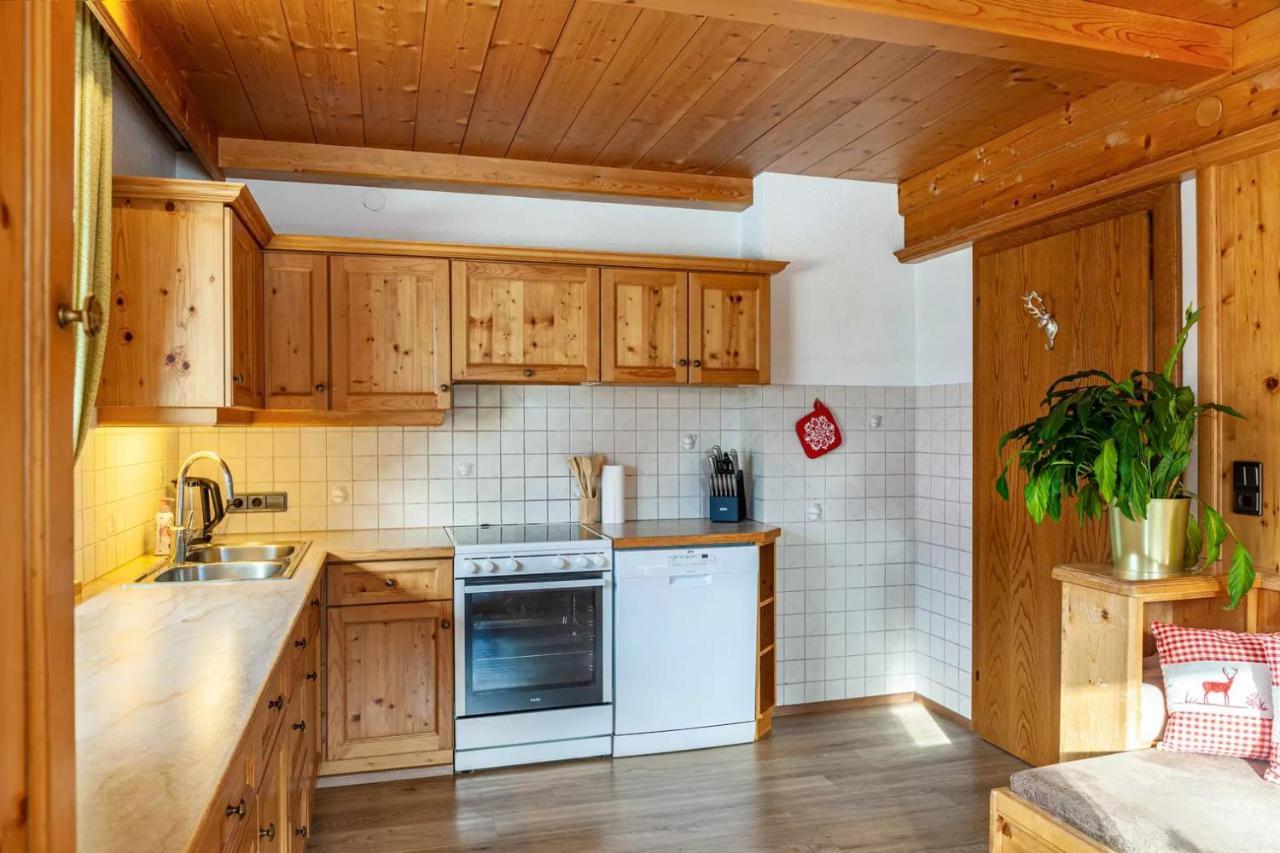Ferienwohnung Platzhirsch Panorama View Balkon, Gartensauna, Garten, Grillplatz シュトゥンム エクステリア 写真